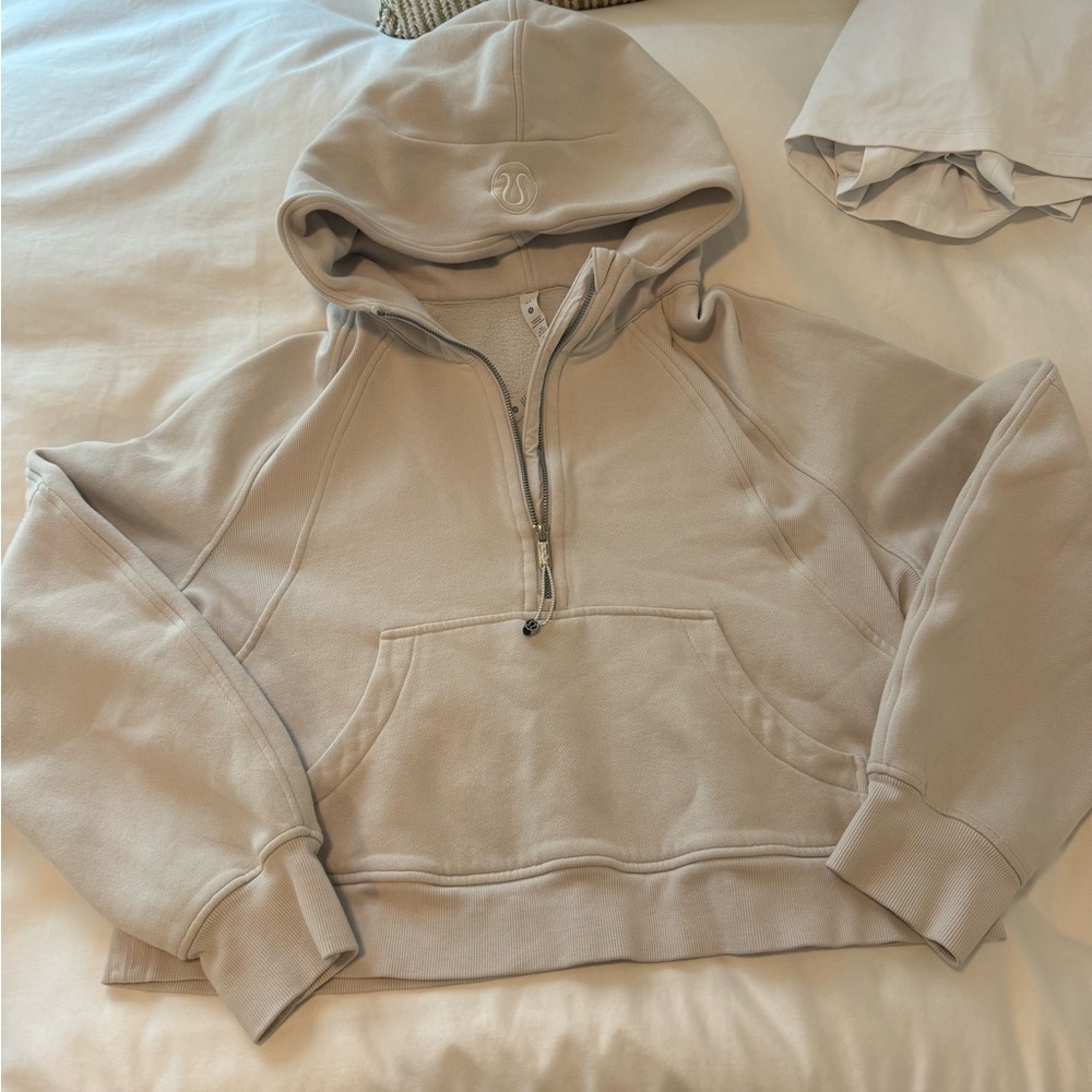 Lululemon Scuba